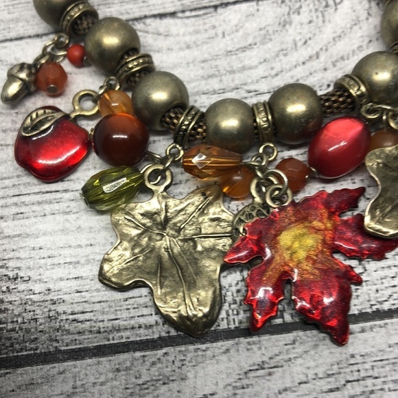 Vintage fall harvest inspired charm mesh necklace - Picture 4 of 7